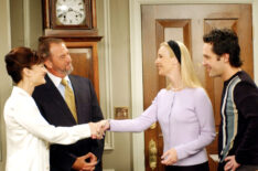 Cristine Rose, Gregory Itzin, Lisa Kudrow, Paul Rudd in Friends - 'The One With Ross's Inappropriate Song'