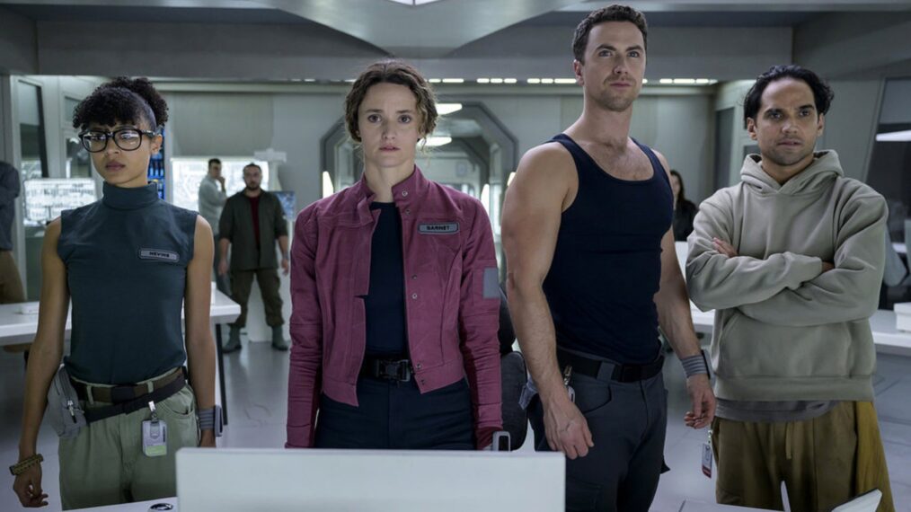 Stacey Read as Alicia Nevins, Christie Burke as Lt. Sharon Garnet, Richard Fleeshman as Lt. James Brice, Reece Ritchie as Ian in The Ark - Season 2