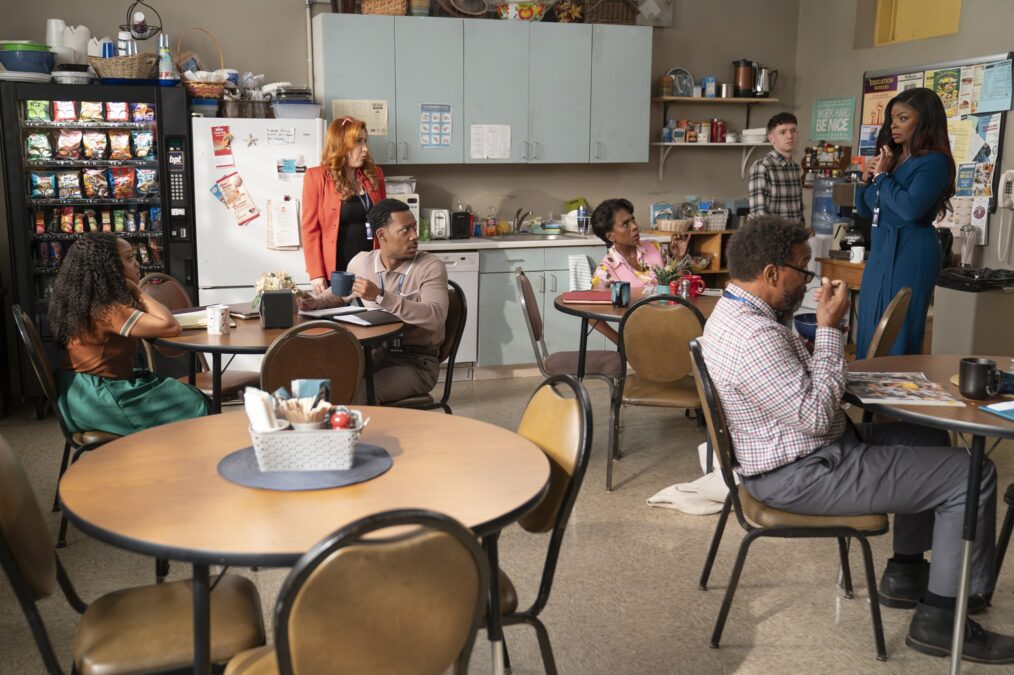 Quinta Brunson, Tyler James Williams, Lisa Ann Walter, Sheryl Lee Ralph, Chris Perfetti, and Janelle James in 'Abbott Elementary' Season 4
