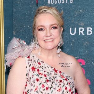 Colleen Hoover Headshot