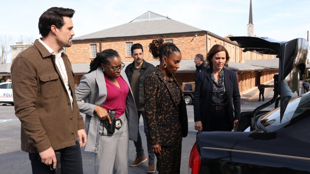 Brett Dalton as Detective Mark Trent, Anisa Nyell Johnson as Detective Shaker, Karan Oberoi as Dahn, Shanola Hampton as Gabi, Kelli Williams as Margaret — 'Found' Season 2 Premiere 