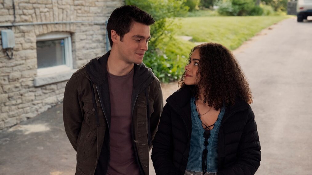 Felix Mallard as Marcus Baker, Antonia Gentry as Ginny Miller in 'Ginny and Georgia'