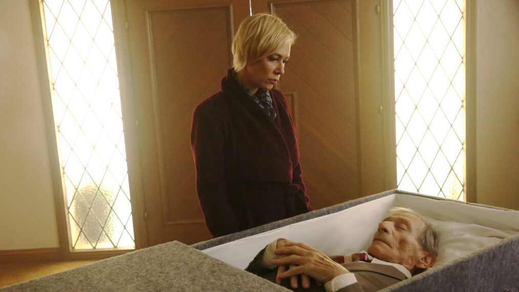 Liza Weil as Bonnie Winterbottom and Ronald F. Hoiseck as Robert Winterbottom in 'How to Get Away With Murder'