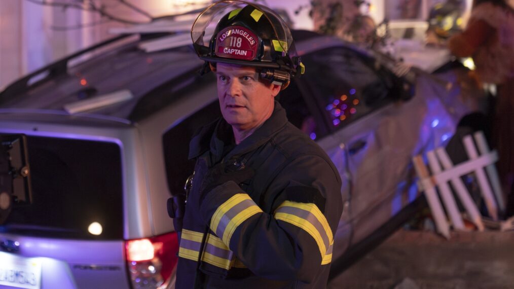 Peter Krause in '9-1-1'