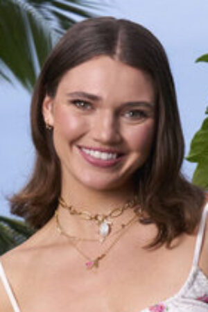 Alexis Lete Headshot