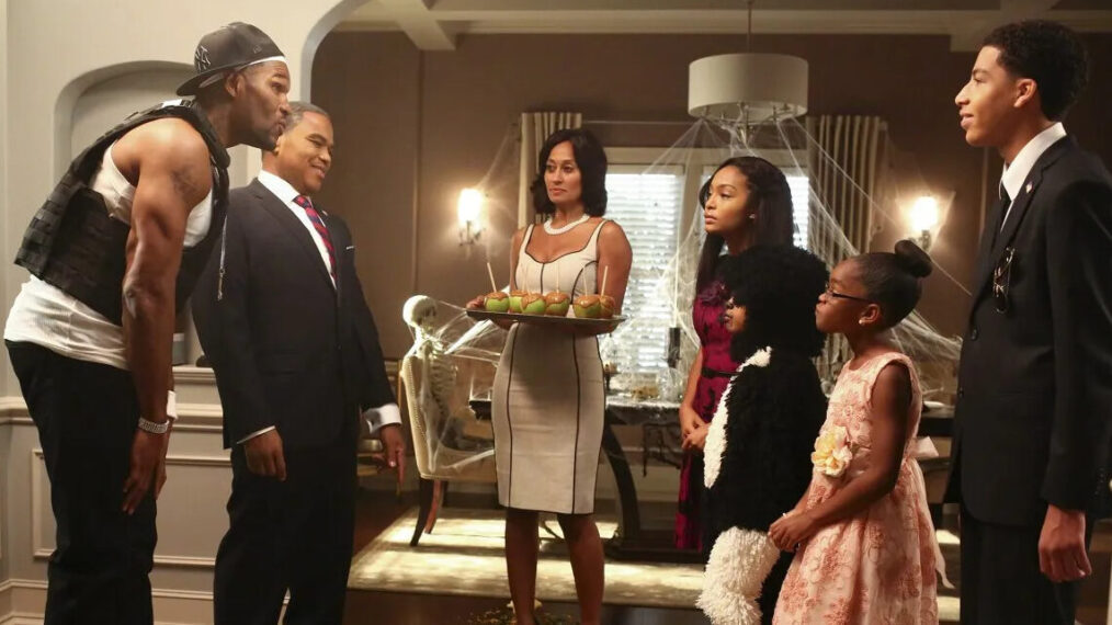 Michael Strahan, Anthony Anderson, Tracee Ellis Ross, Yara Shahidi, Marsai Martin, and Marcus Scribner in Black-ish Season 2