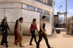 Diana Bermudez as Kimi, Pavle Jerinic as Felix Strickland, Reece Ritchie as Lt. Spencer Lane, Christie Burke as Lt. Sharon Garnet, Richard Fleeshman as Lt. James Brice in The Ark - Season 2