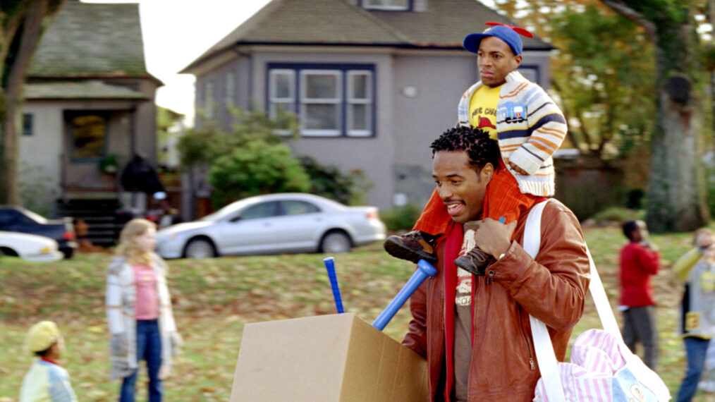 Shawn Wayans and Marlon Wayans in 'Little Man'