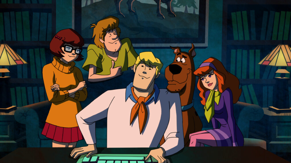 Velma (Mindy Cohn), Shaggy (Matthew Lillard), Fred (Frank Welker), Daphne (Grey DeLisle), and Scooby (Frank Welker) in 'Scooby Doo! Mystery Incorporated'