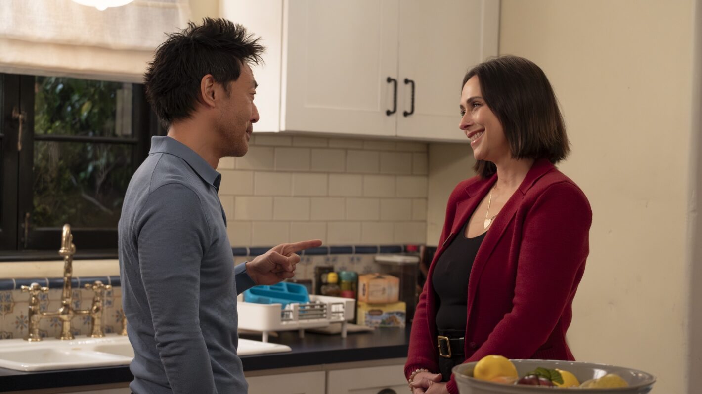 Kenneth Choi as Chimney and Jennifer Love Hewitt as Maddie — '9-1-1' Season 8 Episode 6