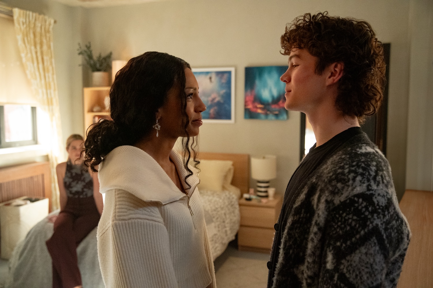Savannah Lee Smith (Annie Grover), Zac Burgess (Lucien Belmont) in 'Cruel Intentions' Season 1