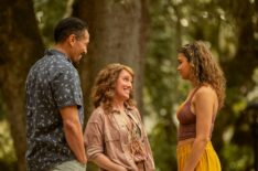 Marland Burke as Mike Carrera, Samantha Soule as Anna Carrera, Madison Bailey as Kiara in Outer Banks Season 4