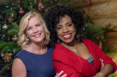 Alison Sweeney and Sheryl Lee Ralph in 'Christmas at Holly Lodge'
