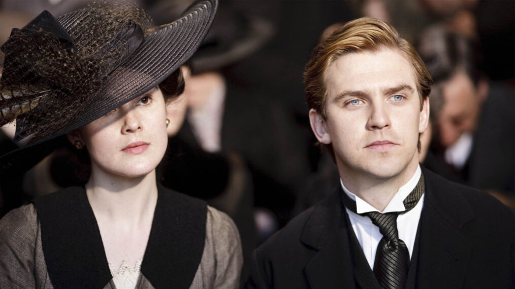 Michelle Dockery as Lady Mary Crawley and Dan Stevens as Matthew Crawley in 'Downton Abbey'