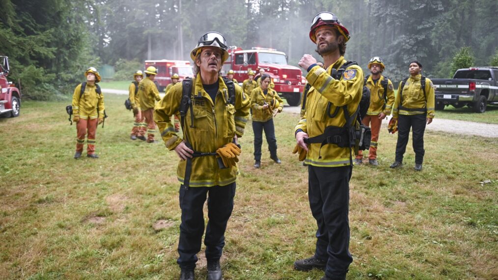 Billy Burke as Vince Leone and Jared Padalecki as Camden Casey — 'Fire Country' Season 3 Episode 6 “Not Without My Birds”
