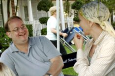Marc Cherry and Felicity Huffman on Desperate Housewives set