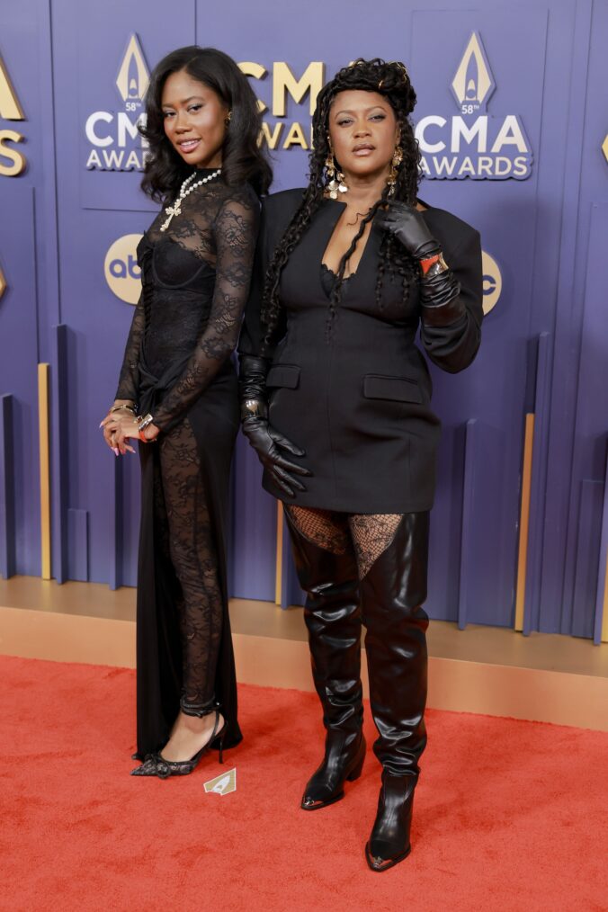 Prana Supreme and Tekitha of O.N.E The Duo attend The 58th Annual CMA Awards at Music City Center on November 20, 2024 in Nashville, Tennessee.