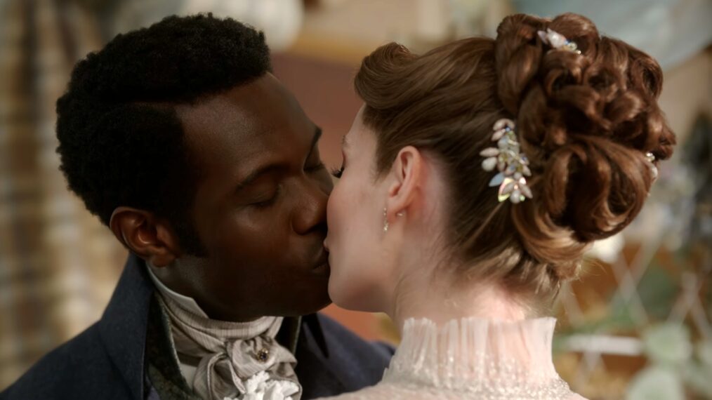 Victor Alli and Hannah Dodd as John and Francesca on 'Bridgerton'