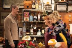 Steve Howey, Reba McEntire, and Melissa Peterman in 'Happy's Place'