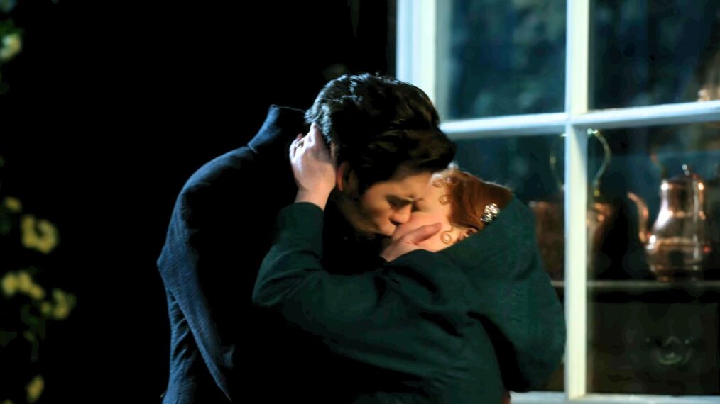 Luke Newton and Nicola Coughlan in 'Bridgerton' Season 3