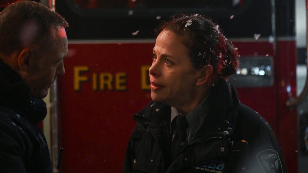 Jason Beghe as Sgt. Hank Voight, Jennifer Regan as Bates — 'Chicago P.D.' Season 12 Episode 11 
