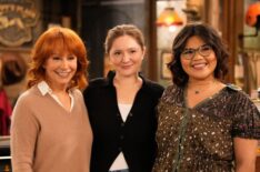 Reba McEntire, Emma Kenney, and Belissa Escobedo in 'Happy's Place' Season 1