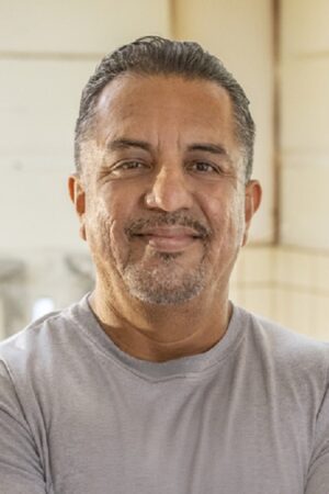 Izzy Battres Headshot