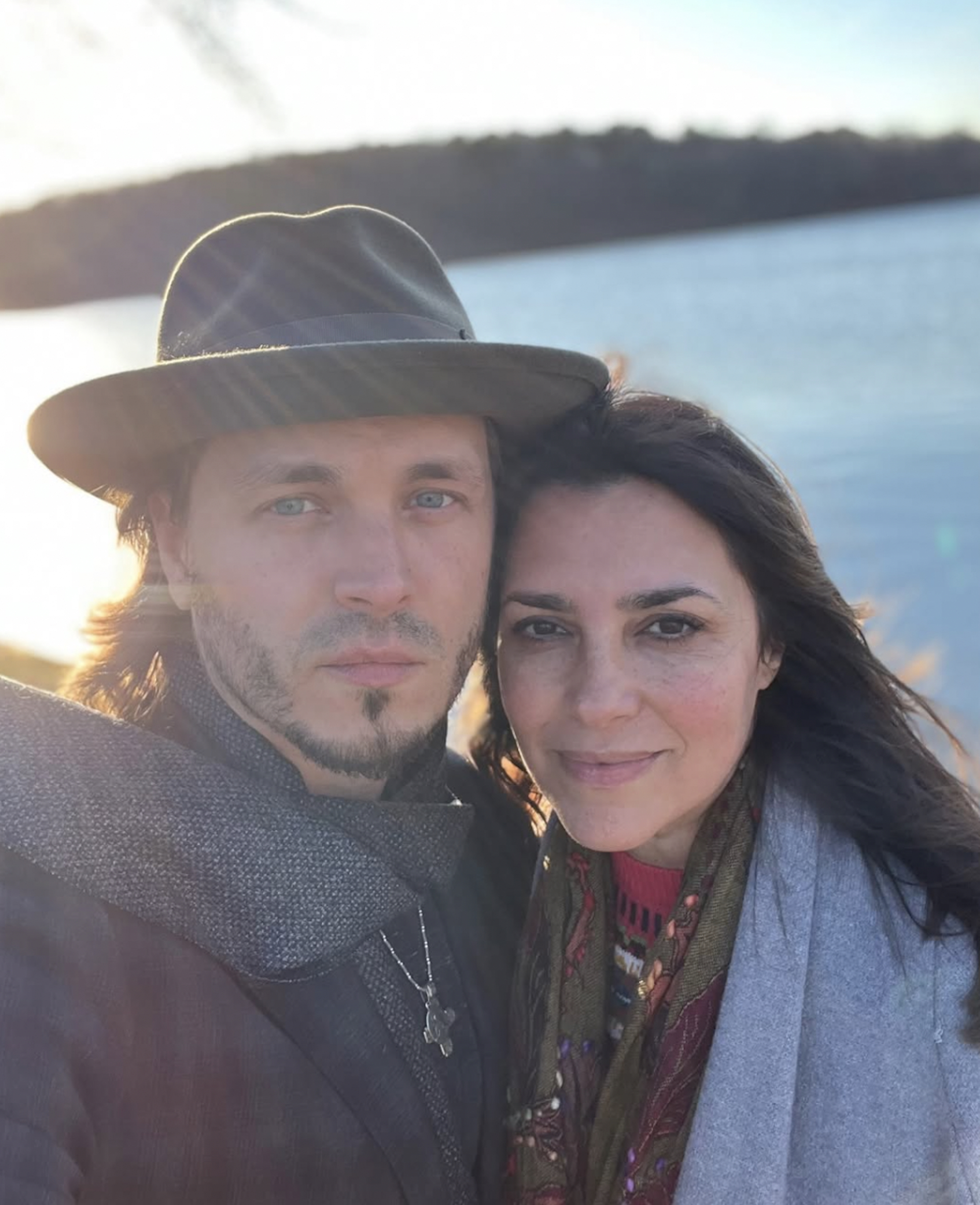 Jonathan Jackson and wife Lisa Vultaggio
