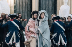 Jasmine Blackborow (Princesse de Lamballe), Emilia Schüle (Marie Antoinette) in 'Marie Antoinette' Season 2 Episode 1 - 'The Worst Winter'