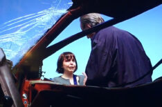Mae Whitman as Amber Braverman and Craig T. Nelson as Zeek Braverman on 'Parenthood'