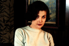 'Twin Peaks' Star Sherilyn Fenn on Work and Friendship With David Lynch (Interview)