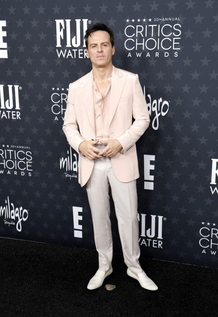 Andrew Scott attends the 30th Annual Critics Choice Awards at Barker Hangar on February 07, 2025 in Santa Monica, California.