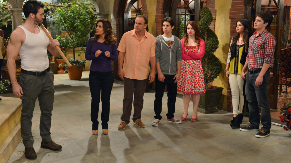Wizards Beyond Waverly Place - Francesco Cura, Maria Canals-Barrera, David Deluise, Jake T. Austin, Jennifer Stone, Selena Gomez, Gregg Sulkin