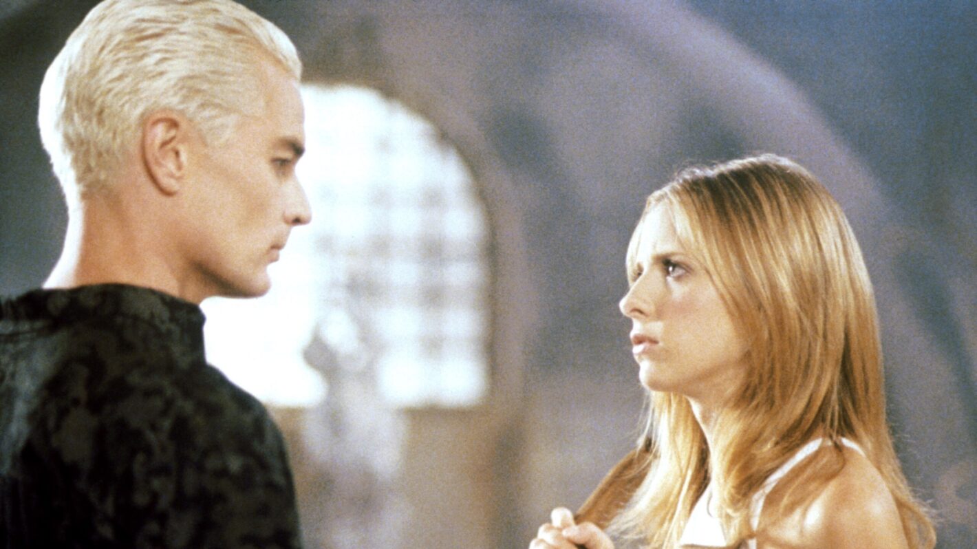 James Marsters and Sarah Michelle Gellar in Buffy the Vampire Slayer - 'Out of My Mind'
