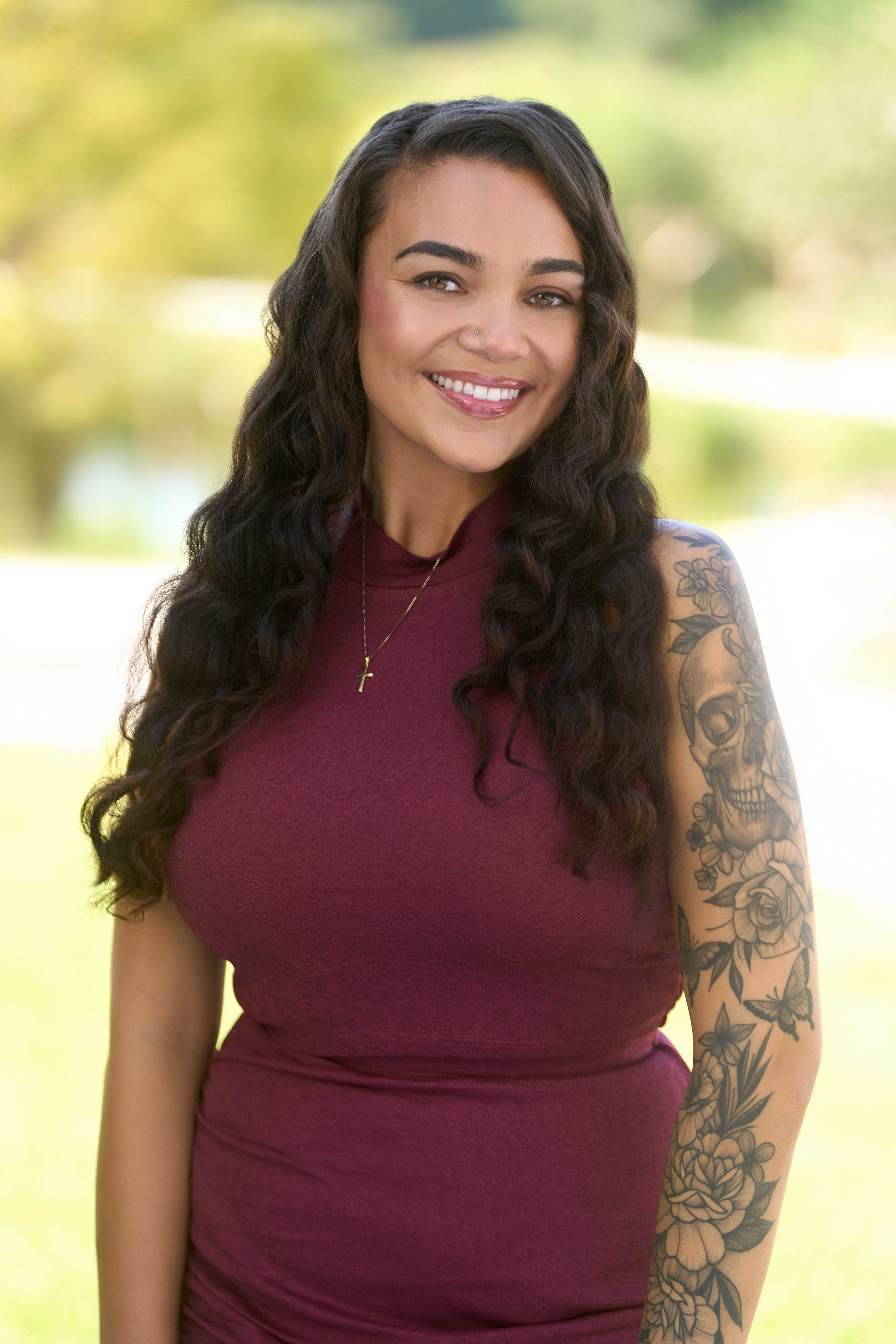 Dater Kailee in the Season Three premiere of FARMER WANTS A WIFE