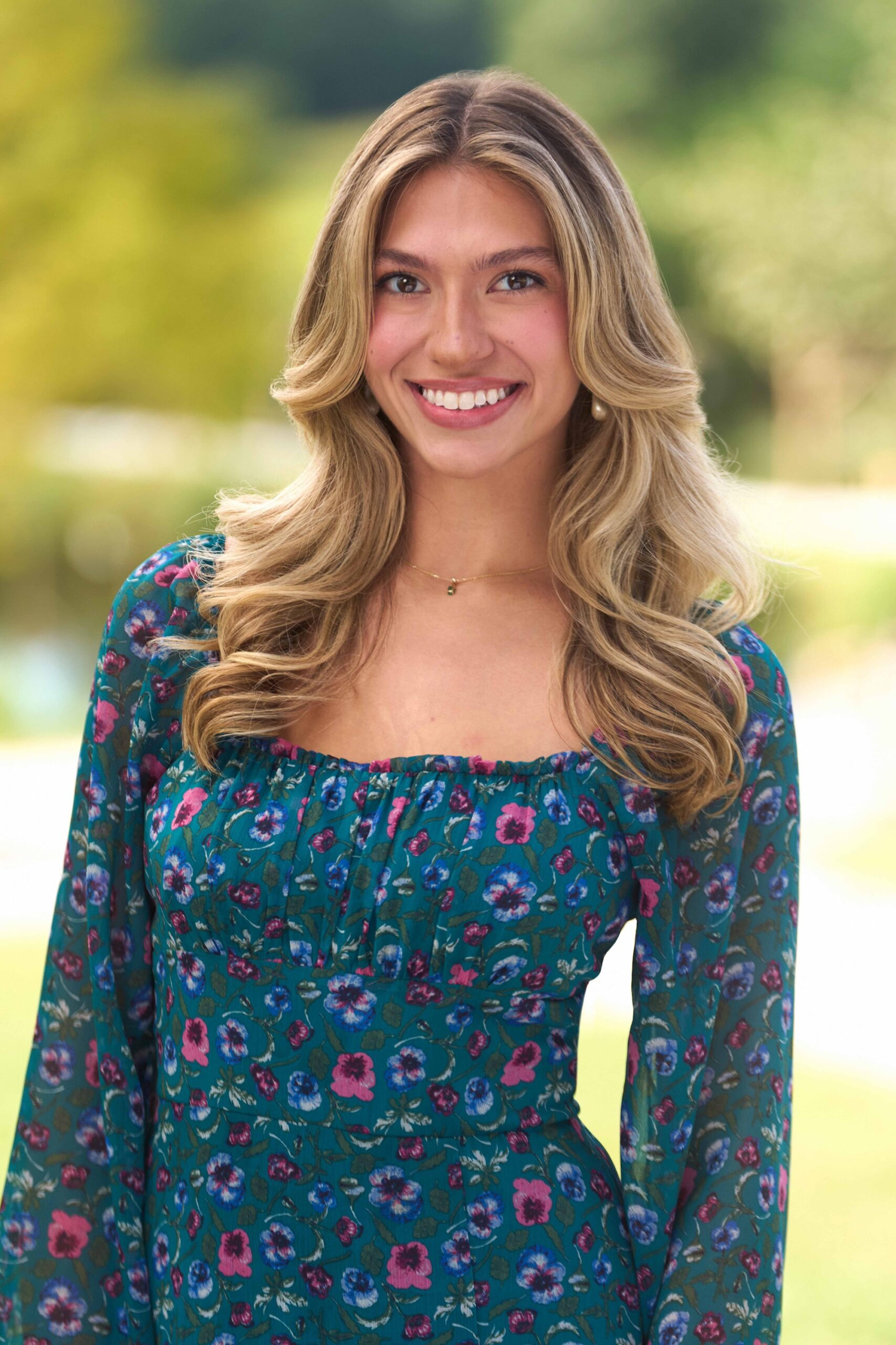Dater Olivia in the Season Three premiere of FARMER WANTS A WIFE