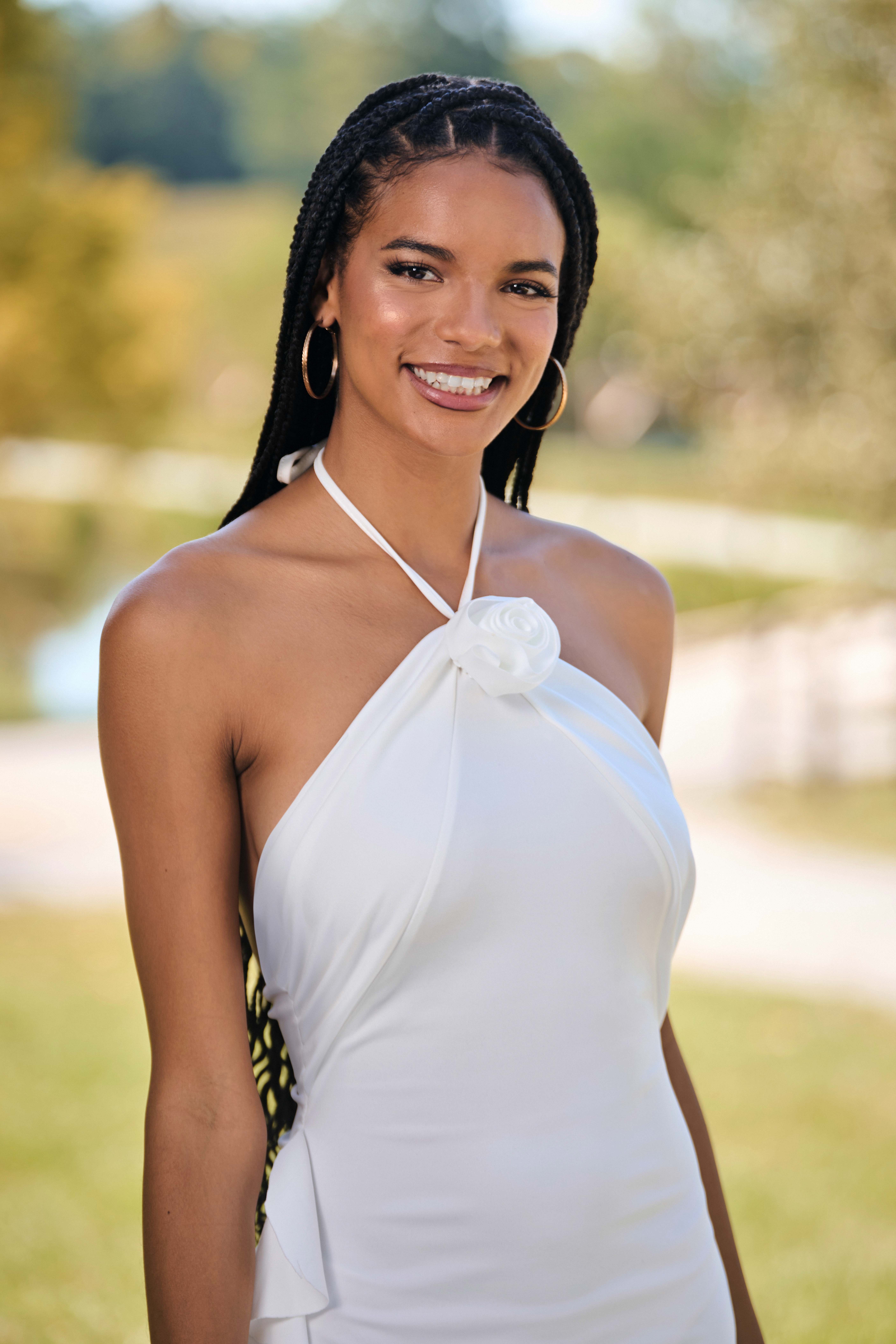 Dater Viviane in the Season Three premiere of FARMER WANTS A WIFE