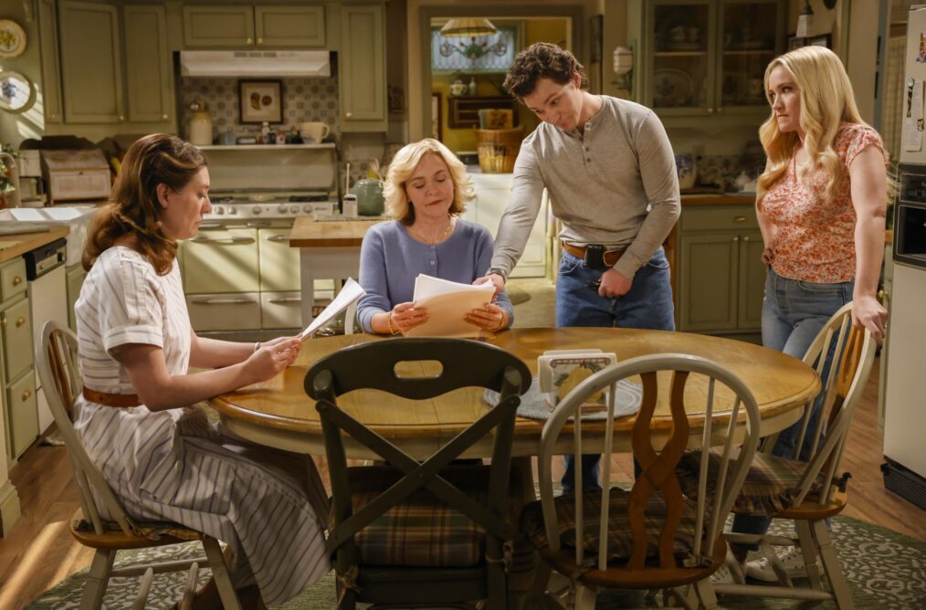 Zoe Perry, Rachel Bay Jones, Montana Jordan, and Emily Osment in 'Georgie & Mandy's First Marriage'