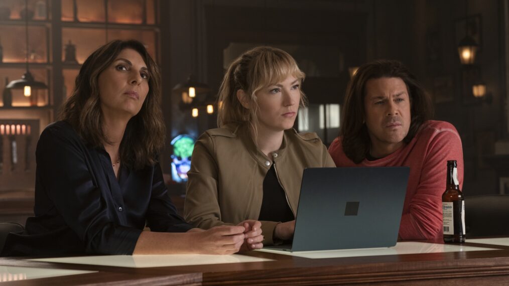 Gina Bellman as Sophie, Beth Riesgraf as Parker, and Christian Kane as Eliot — 'Leverage: Redemption' Season 3
