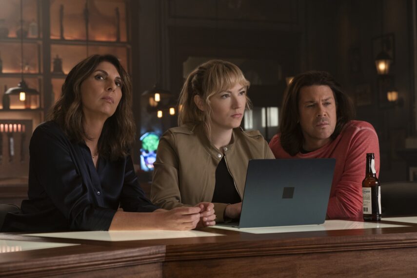 Gina Bellman as Sophie, Beth Riesgraf as Parker, and Christian Kane as Eliot — 'Leverage: Redemption' Season 3