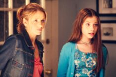 Sarah Michelle Gellar and Michelle Trachtenberg in 'Buffy the Vampire Slayer'