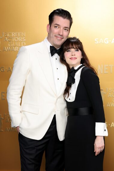 Jonathan Scott and Zooey Deschanel attend the 31st Annual Screen Actors Guild Awards at Shrine Auditorium and Expo Hall on February 23, 2025 in Los Angeles, California.
