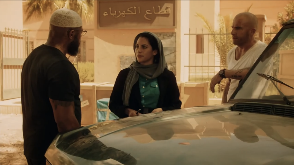 Sheba and Lincoln Burrows in Prison Break