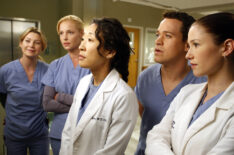 Ellen Pompeo, Katherine Heigl, Sandra Oh, T.R. Knight, Chyler Leigh in Grey's Anatomy - 'The Becoming'