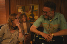 Sarah Polley as herself, Catherine O'Hara as Patty, and Seth Rogen as Matt in 'The Studio' Season 1 Episode 2 - 'The Oner'