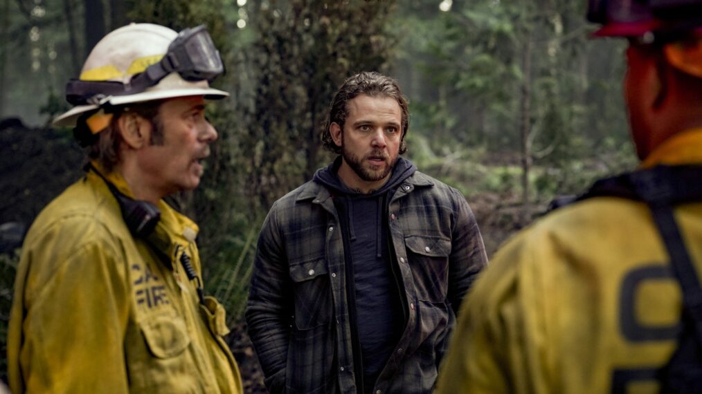 Billy Burke as Vince Leone and Max Thieriot as Bode Leone — 'Fire Country' Season 3 Episode 16 