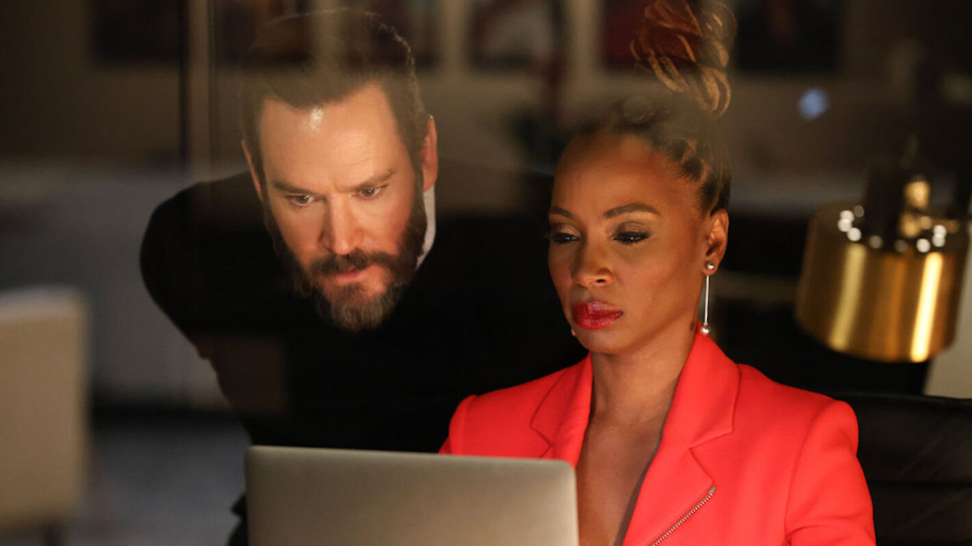 Mark-Paul Gosselaar as Sir, Shanola Hampton as Gabi Mosely — 'Found' Season 2 Episode 14 