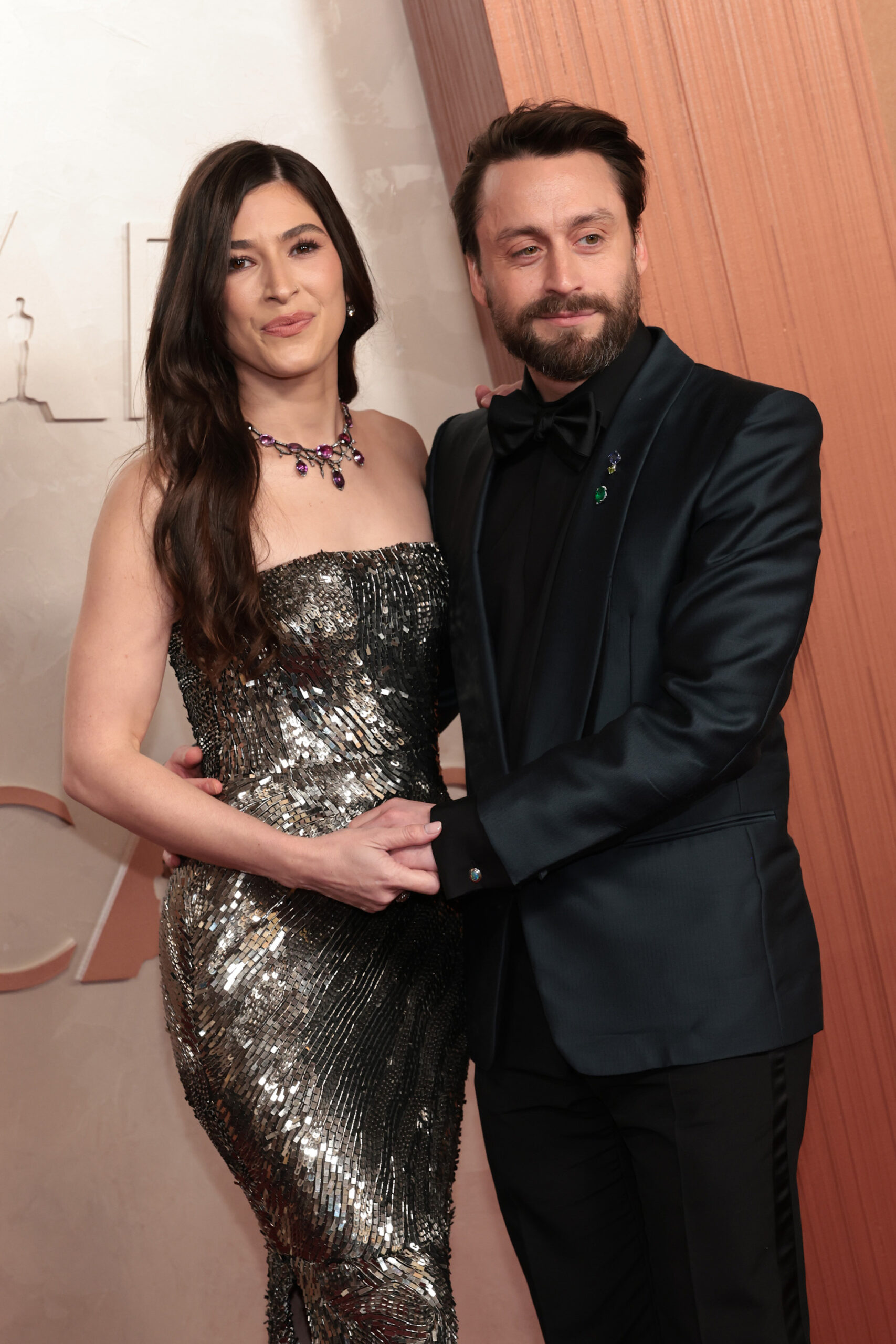 HOLLYWOOD, CALIFORNIA - MARCH 02: (L-R) Jazz Charton and Kieran Culkin attend the 97th Annual Oscars at Dolby Theatre on March 02, 2025 in Hollywood, California.