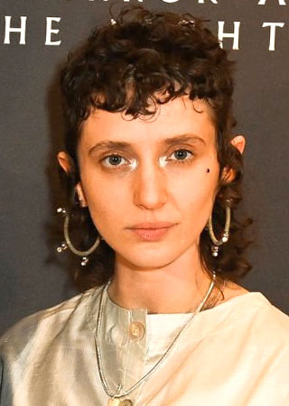 Lilit Lesser Headshot