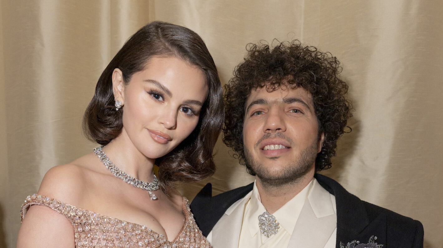 HOLLYWOOD, CALIFORNIA - MARCH 02: Selena Gomez and Benny Blanco attend the 97th annual Oscars at Ovation Hollywood on March 02, 2025 in Hollywood, California.